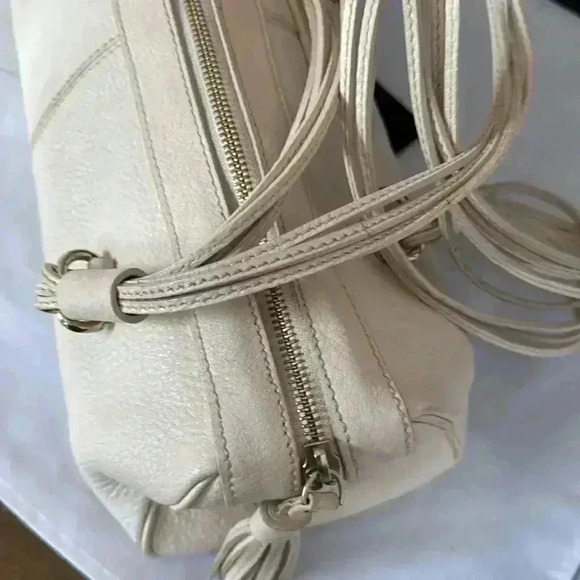 Kate Spade Cream Satchel w/ Multi Strand Handle and Tassle Zipper - Picture 8 of 9
